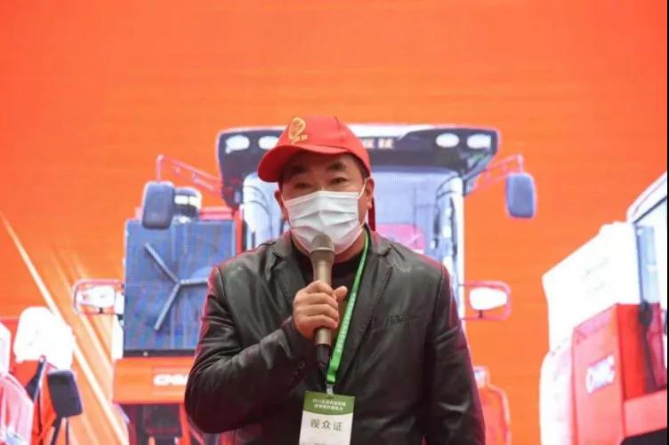 秉承“用戶
”價(jià)值理念 鄭州中聯(lián)農(nóng)機(jī)用戶俱樂部成立